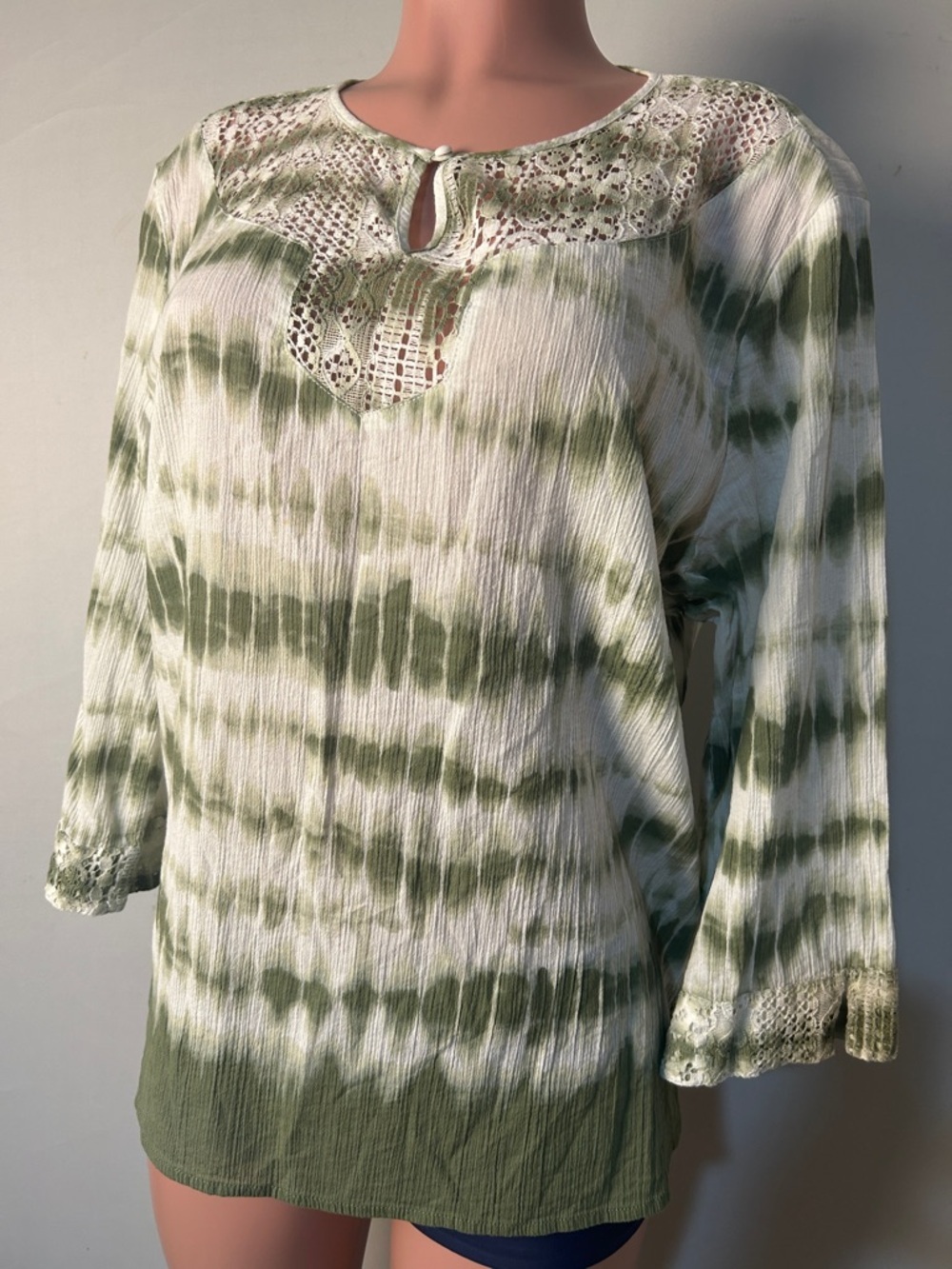 Alfred Dunner Women's Tie Dye 100%Cotton Wrinkle 3/4 Sleeve Lace Details Sz 18